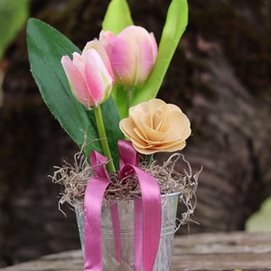 Tulipános tavaszi asztaldísz, anyáknapi ajándék, Otthon & Lakás, Dekoráció, Asztal és polc dekoráció, Asztaldísz, Virágkötés, Mindenmás, MESKA