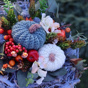 Textíltököcskékkel díszített őszi asztaldísz, dekoráció, Otthon & Életmód, Dekoráció, Halloween, Halloweeni dekoráció, Mindenmás, MESKA