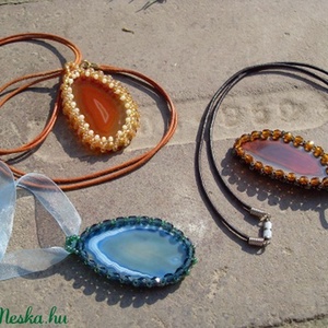 Achát lapos nyakbavalók -  - Meska.hu