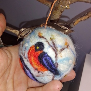 Nemezelt téli madrks gömb - Meska.hu