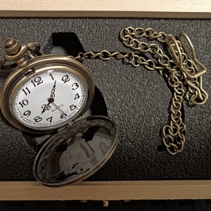 Karácsonyi akció - Lovas Zsebóra ajándék fa dobozban egyedi kézműves - ékszer - karóra és ékszeróra - zsebóra - Meska.hu