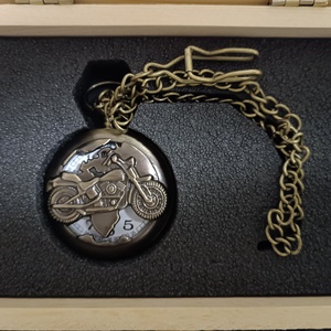 Chopper motoros Zsebóra ajándék fa dobozban egyedi kézműves - ékszer - karóra és ékszeróra - zsebóra - Meska.hu