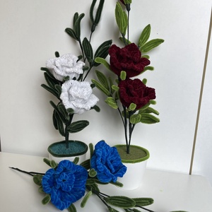 Kétfejű rózsa bimbóval - otthon & életmód - virágdekoráció - virágdíszek - virágdísz kaspóban - Meska.hu