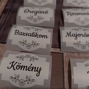 Fűszertartó fehér címke  - Meska.hu