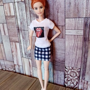 Barbie póló kockás szoknyával - játék & sport - baba & babaház - babaruha, babakellék - Meska.hu