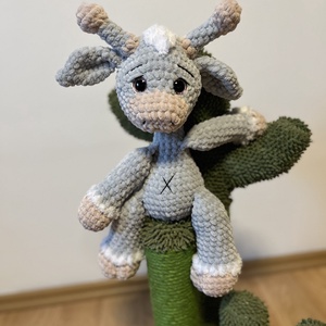 BoZsi a horgolt boci-zsiráf amigurumi plüss - játék & sport - plüssállat & játékfigura - zsiráf - Meska.hu