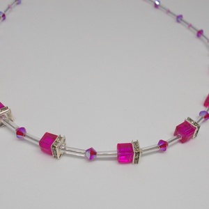 Pink nyaklánc, pink kocka nyaklánc, cube nyaklánc, swarovski nyaklánc - ékszer - nyaklánc - gyöngyös nyaklánc - Meska.hu