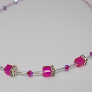 Pink nyaklánc, pink kocka nyaklánc, cube nyaklánc, swarovski nyaklánc - ékszer - nyaklánc - gyöngyös nyaklánc - Meska.hu