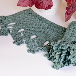 Kézzel horgolt pamut sál  boho stílusú, puha zsályazöld kiegészítő - ruha & divat - sál, sapka, kendő - kendő - Meska.hu