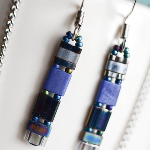 PiciPixel fülbevaló  farmerkék, apró geometrikus minimalista ékszer - Meska.hu