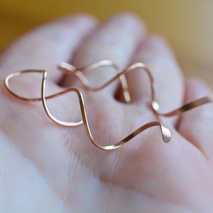 Bronz fülbevaló - DNS spirál - ékszer - fülbevaló - fülékszer - Meska.hu