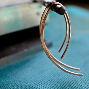 Bronz fülbevaló - ívelt - ékszer - fülbevaló - fülékszer - Meska.hu