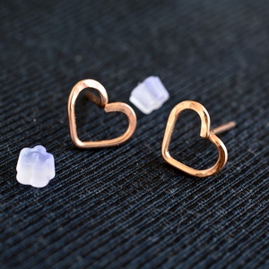 Bronz fülbevaló - szív, beszúrós - ékszer - fülbevaló - fülékszer - Meska.hu