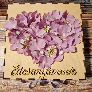 Szülőköszöntő virág box, édesanyának, nagymamának - esküvő - emlék & ajándék - szülőköszöntő ajándék - Meska.hu