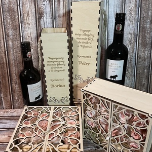 Szülőköszöntő szett, virág boxok szív mintájú ajtókkal, gravírozott idézettel, bortartókkal, galamb mintával - esküvő - emlék & ajándék - szülőköszöntő ajándék - Meska.hu