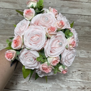Örök menyasszonyi csokor vőlegény kitűzővel - vegyes rózsaszín - esküvő - menyasszonyi- és dobócsokor - Meska.hu