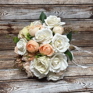 Örök menyasszonyi csokor vőlegény kitűzővel - barack-fehér - esküvő - menyasszonyi- és dobócsokor - Meska.hu