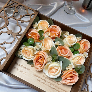 Szülőköszöntő virág box, édesanyának, nagymamának - esküvő - emlék & ajándék - szülőköszöntő ajándék - Meska.hu