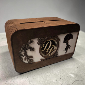 Prémium nászajándék gyűjtő doboz, esküvői pénzgyűjtő doboz, monogramokkal - esküvő - dekoráció - helyszíni dekor - Meska.hu