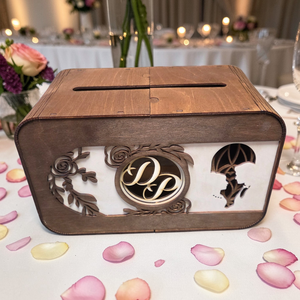 Prémium nászajándék gyűjtő doboz, esküvői pénzgyűjtő doboz, monogramokkal - esküvő - dekoráció - helyszíni dekor - Meska.hu