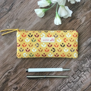 Aranysárga virágos neszesszer tolltartó szemüvegtok tavaszi neszeszer pedagógusnap karácsony, Táska & Tok, Neszesszer, Varrás, MESKA