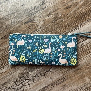 Flamingó mintás neszesszer tolltartó szemüvegtartó türkiz neszeszer gyereknap - táska & tok - neszesszer - Meska.hu