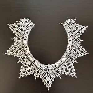 Fehér gyöngy kriza nyakék - ékszer - nyaklánc - gyöngyös nyaklánc - Meska.hu