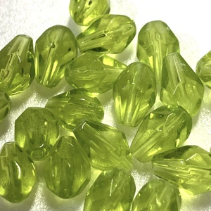ZÖLD SZÍNŰ, CSEPP ALAKÚ, CSISZOLT ÜVEGGYÖNGY, 10X5 MM-ES , Kellékek & szerszámok, Gyöngyfűzés kellékek, Üveggyöngy, , MESKA