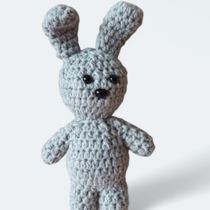 Nyuszi 15 cm-es , szürke - Meska.hu