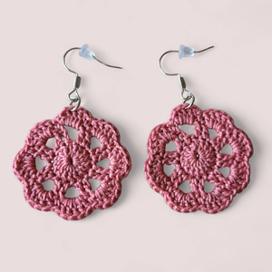 Csipkerózsa fülbevaló lazac, Ékszer, Fülbevaló, Lógó fülbevaló, Horgolás, MESKA