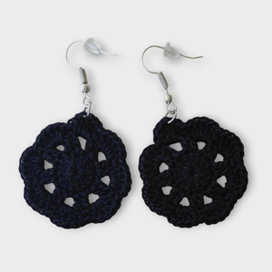 Csipkerózsa fülbevaló fekete , Ékszer, Fülbevaló, Lógó fülbevaló, Horgolás, MESKA