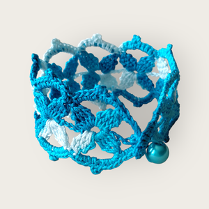 Csipke karkötő pikós türkiz-fehér , Ékszer, Karkötő, Széles karkötő, Horgolás, MESKA