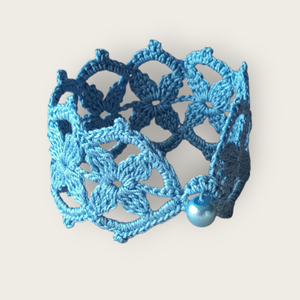 Csipke karkötő pikós világoskék , Ékszer, Karkötő, Széles karkötő, Horgolás, MESKA