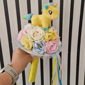 Ovis unikornisos ballagási csokor, Otthon & Életmód, Virágdekoráció, Virágok, Virágcsokor, Virágkötés, MESKA