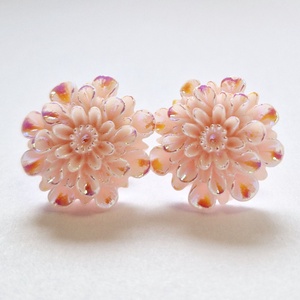 Virág fülbevaló választható színben - ékszer - fülbevaló - pötty fülbevaló - Meska.hu