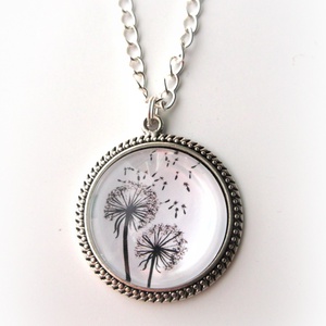 Pitypangos nyaklánc Pitypang Fekete fehér Virágos  - ékszer - nyaklánc - medálos nyaklánc - Meska.hu