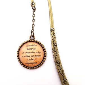 Ballagás ballagási ajándék történelem tanárnak Könyvjelző személyes Könyvmoly Üveglencsés - könyv & zene - könyvjelző - Meska.hu