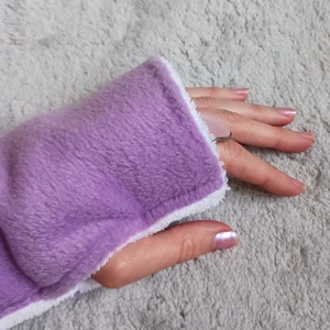 Lila Polár kézmelegítő, ujjatlan kesztyű wellsoft anyaggal bélelve - ruha & divat - sál, sapka, kendő - kesztyű - Meska.hu