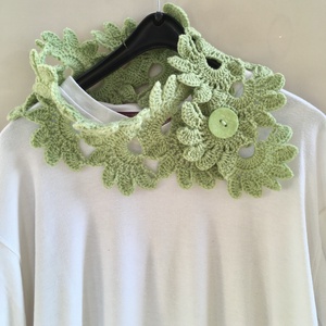 Zöldalma Virágos Dekoratív horgolt sál - ruha & divat - sál, sapka, kendő - kendő - Meska.hu