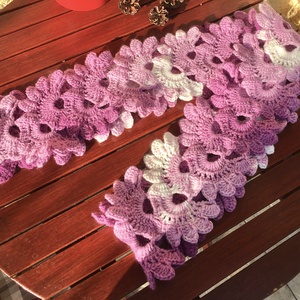 Lilás batik Virágos Dekoratív horgolt sál - ruha & divat - sál, sapka, kendő - kendő - Meska.hu