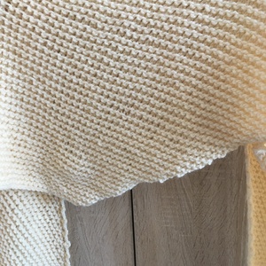 Aszimmetrikus kötött kendő  - ruha & divat - sál, sapka, kendő - sapka & sál szett - Meska.hu