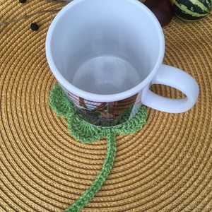 Zöld virágos  bögrealátét  - otthon & életmód - dekoráció - asztal és polc dekoráció - asztaldísz - Meska.hu