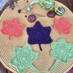 Színes alátétek, Otthon & Életmód, Dekoráció, Asztal és polc dekoráció, Asztaldísz, Horgolás, MESKA