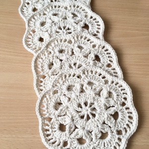 Virágos alátét  - otthon & életmód - konyhafelszerelés, tálalás - sütés, főzés - edényalátét - Meska.hu