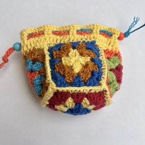 Színes fülhallgató tartó - táska & tok - pénztárca & más tok - fülhallgató tok  - Meska.hu