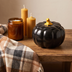 Fekete Halloween kerámia tök arany szárral�� - otthon & életmód - dekoráció - halloween - halloweeni tök - Meska.hu