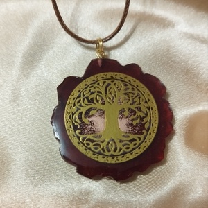 Geoda alakú női medál életfával - Meska.hu
