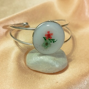 Női nyitott karkötő fém alappal - Meska.hu