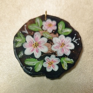 Kézzel festett női medál, Ékszer, Nyaklánc, Medál, Ékszerkészítés, MESKA