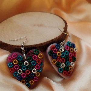 Szív alakú színes női fülbevaló - ékszer - fülbevaló - csillár fülbevaló - Meska.hu